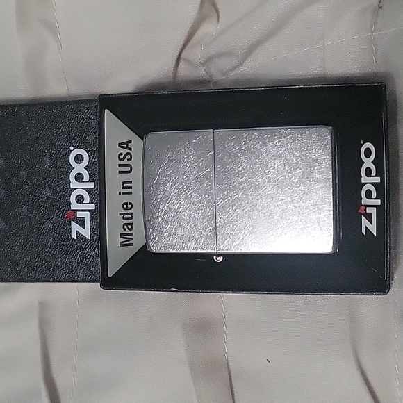 Nwt zippo chrome - Picture 1 of 2
